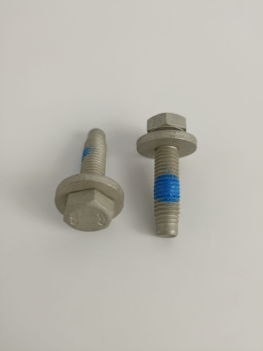 ŚRUBA M8 X 30MM MOCOWANIA AMORTYZATORA PRZÓD FOCUS W710962-S440 1345740