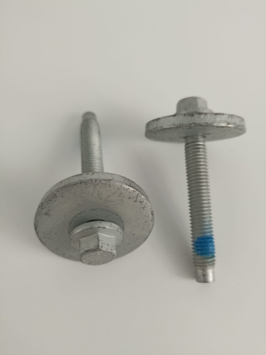 ŚRUBA M10 X 70MM PIASTY KOŁA MONDEO FOCUS S-MAX 6G91-3B477-AA 1377206