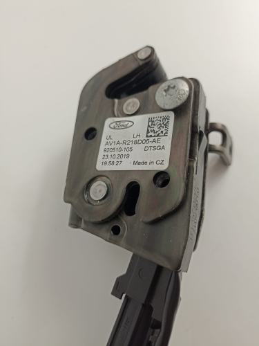 ZACZEP ZAMEK DRZWI LEWY PRZÓD B-MAX 2012-2017 AV1A-R218D05-AE 2014385