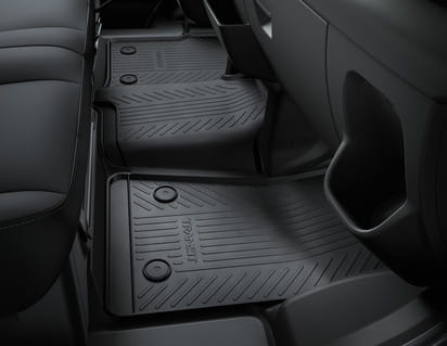 DYWANIKI / MATY GUMOWE PODŁOGOWE PRZÓD TRANSIT AMDK2B-B130B18-MB35B8 2021104