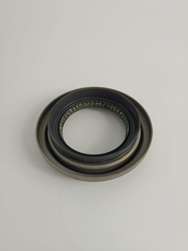 USZCZELNIACZ WAŁKA ATAKUJĄCEGO TYLNEGO MOSTU RANGER 02- XM34-3B470-CA 3743905