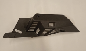 WYKOŃCZENIE PÓŁKI BAGAŻNIKA PRAWA STRONA FIESTA MK8 2017- H1BB-A46808-AH3ZHE 2166805