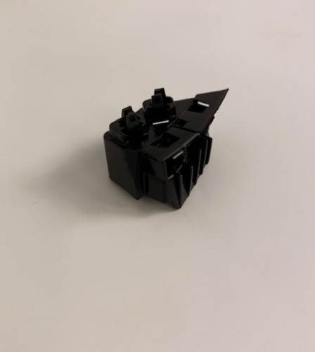 ŚLIZG ZDERZAKA LEWY PRZÓD POD LAPME CONNECT 2022- VWN3CA-17C973-AA 2586535