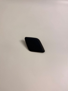 ZAŚLEPKA PRAWA SPRYSKIWACZA REFLEKTORA MONDEO MK5 DS73-13L018-CAXWAA 1890749