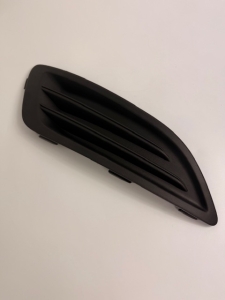 ZAŚLEPKA HALOGENU PRAWY PRZÓD FIESTA MK7 2012-2019 C1BB-15A222-AA5YZ9 1778252