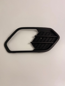 RAMKA HALOGENU PRAWY PRZÓD CZARNY CARBON KUGA MK2 GV44-17K946-AB5YZ9 2055466