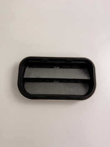 KRATKA WENTYLACYJNA TYŁ PRAWA / LEWA YF1A-54280B62-AE 4858452