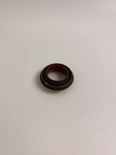 USZCZELANIACZ PÓŁOSI REDUKTORA CN15-7H429-BA  2141744