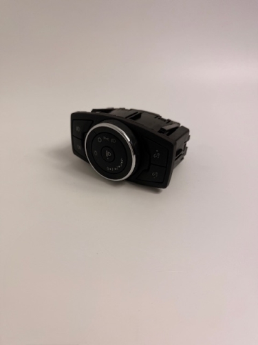 PRZELĄCZNIK ŚWIATEŁ MONDEO RANGER  DG9T-13D061-GC3JA6 1905158
