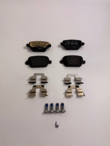 KLOCKI HAMULCOWE TYŁ MONDEO S-MAX/GALAXY ME6G9J-2M008-GC 1917249