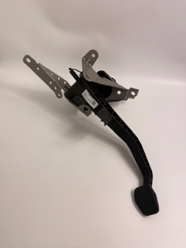 PEDAŁ SPRZĘGŁA C-MAX AV61-7B633-AD 2018584