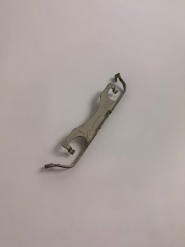 SPRĘŻYNA ZACISKU HAMULCOWEGO PRZEDNIEGO FOCUS MK4, KUGA MK3 E1GC-2B486-AB 5311026