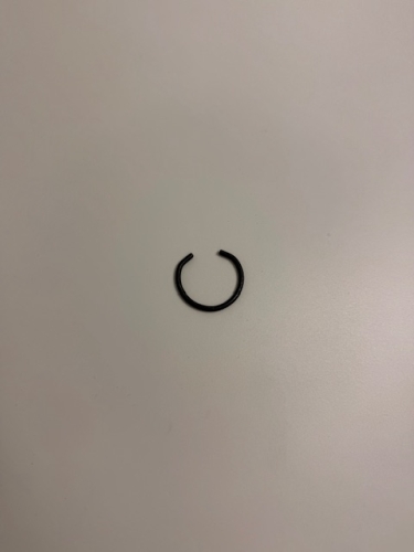 PIERŚCIEŃ OSADCZY PÓŁOSI TYŁ KUGA CV61-4K138-AD 2168926