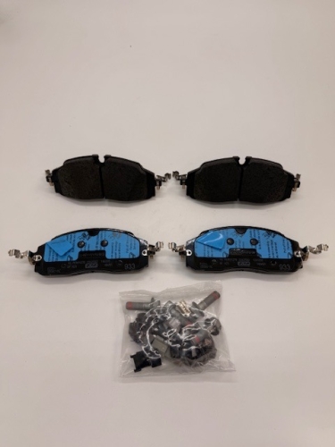 KLOCKI HAMULCOWE PRZEDNIE TRANSIT CUSTOM 2023- KTPZ31-2K021-AD 2775877