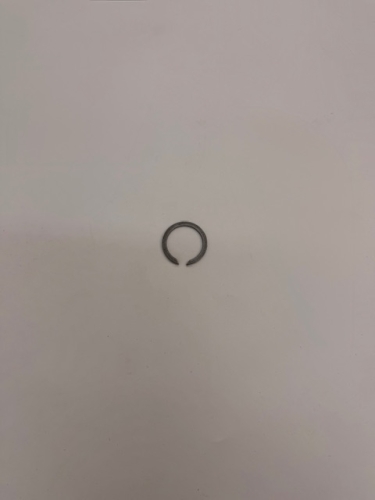 PIERSCIEŃ OPOROWY WAŁU NAPĘDOWEGO MANUALNEJ PIĘCIOBIEGOWEJ SKRZYNI BIEGÓW  B-MAX FIESTA FOCUS MONDEO E860332-S 6113436