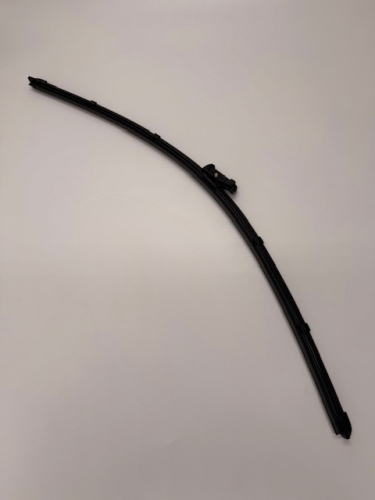 PIÓRO WYCIERACZKI LEWY PRZÓD 690MM TRANSIT CUSTOM 2023- PZ31-17528-AB 2775892