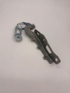 ZAWIAS MASKI LEWY FOCUS JX7B-A16801-AA 2206957