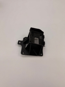 UCHWYT PRAWY CZUJNIKA MARTWEGO POLA PASA RUCHU CUSTOM 2023- PZ3T-14H032-AB 2842313