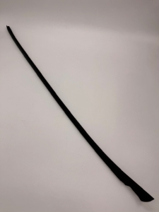 LISTWA PRAWA SZYBY PRZEDNIEJ PUMA 2020- L1TB-A03194-AC 2405467