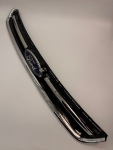 GRILL ZDERZAKA CHROM KUGA CV44-8200-AF5UAW 1893744