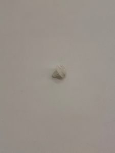 ZACISK TRÓJKĄTNEJ ZAŚLEPKI BŁOTNIKA 9V41-14197-AA 1684265