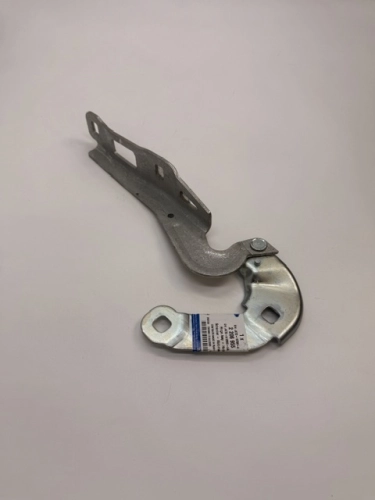 ZAWIAS MASKI PRAWY FOCUS JX7B-A16800-AA 2206955