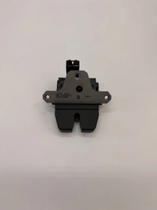 ZAMEK POKRYWY BAGAŻNIKA C-MAX FOCUS KUGA 8M51-R442A66-DC 1920840