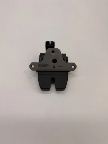 ZAMEK POKRYWY BAGAŻNIKA C-MAX FOCUS KUGA 8M51-R442A66-DC 1920840