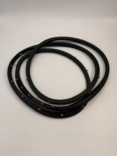 USZCZELKA DRZWI LEWY PRZÓD KUGA CJ54-S20531-AE 2010397
