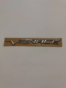 EMBLEMAT NA BŁOTNIK PRAWY VIGNALE EDGE GT4B-R16702-AC 2035564